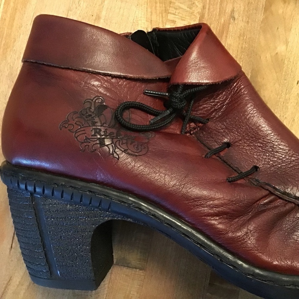 Rieker western style booties with side zippers and faux lacing 2”heels 38/7- 7.5 - Picture 10 of 11